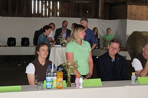  Ministerpr&auml;sident wird Pate von Tieren