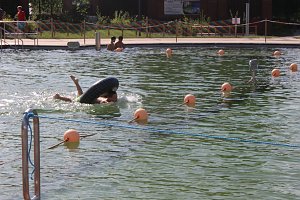 Schwimmbadfest er&ouml;ffnet