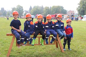  Vereine feiern mit den Kameraden der FFW