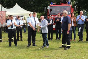  Vereine feiern mit den Kameraden der FFW