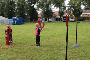  Vereine feiern mit den Kameraden der FFW