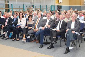 Feierlicher Spatenstich