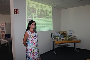 Informations- und Lernmaterial &uuml;bergeben