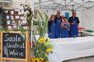 Weinprinzessin Shantel I. gekr&ouml;nt