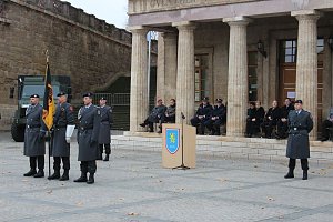 Soldatinnen und Soldaten vereidigt