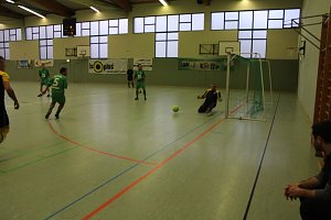 Cup-Verteidiger wurde gefordert