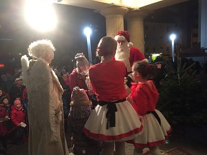 T&auml;nzerische Vorweihnachtszeit