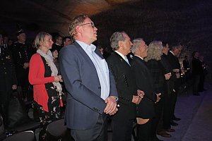 Ehrenarschleder zwei Mal verliehen.