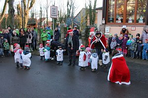 Weihnachtsmarkt an der Kindervilla