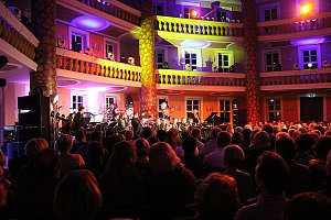 Stehende Ovationen im Achteckhaus