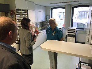 Weihnachtsbesuche in den DRK-Krankenh&auml;usern