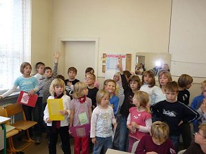 PC-&Uuml;bergabe an Grundschule Heldrungen