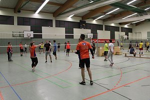 Volleyballturnier mit Rekordbeteiligung gestartet