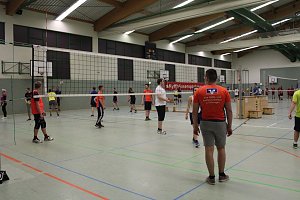 Volleyballturnier mit Rekordbeteiligung gestartet