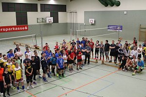 Volleyballturnier mit Rekordbeteiligung gestartet