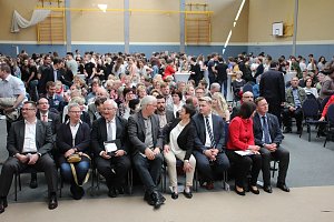 Feierliches Richtfest am Kyffh&auml;usergymnasium