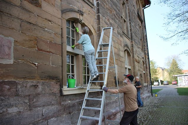 Gro&szlig;e Fliederbaumplanzaktion in Bad Frankenhausen