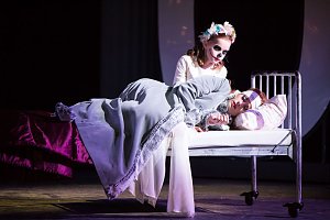 La traviata mit glanzvoller Premiere