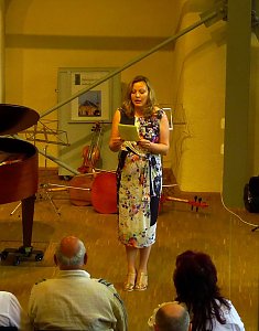Junge K&uuml;nstler in der Cruciskirche
