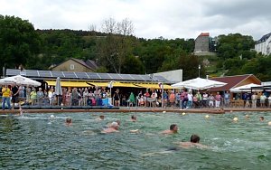 Alte Bademoden gesucht