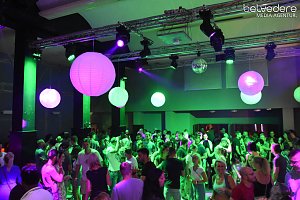 In den Sonntag hinein wurde in Nordhausen nicht nur auf den Plätzen und Straße in der Innenstadt gefeiert, nach dem Ende Altstadtfest-Samstags ging es im Jugendclubhaus weiter...