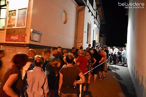 In den Sonntag hinein wurde in Nordhausen nicht nur auf den Plätzen und Straße in der Innenstadt gefeiert, nach dem Ende Altstadtfest-Samstags ging es im Jugendclubhaus weiter...