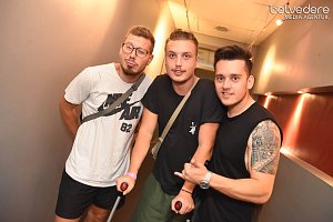In den Sonntag hinein wurde in Nordhausen nicht nur auf den Plätzen und Straße in der Innenstadt gefeiert, nach dem Ende Altstadtfest-Samstags ging es im Jugendclubhaus weiter...