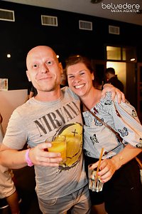 In den Sonntag hinein wurde in Nordhausen nicht nur auf den Plätzen und Straße in der Innenstadt gefeiert, nach dem Ende Altstadtfest-Samstags ging es im Jugendclubhaus weiter...