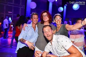 In den Sonntag hinein wurde in Nordhausen nicht nur auf den Plätzen und Straße in der Innenstadt gefeiert, nach dem Ende Altstadtfest-Samstags ging es im Jugendclubhaus weiter...