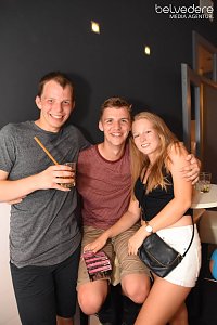 In den Sonntag hinein wurde in Nordhausen nicht nur auf den Plätzen und Straße in der Innenstadt gefeiert, nach dem Ende Altstadtfest-Samstags ging es im Jugendclubhaus weiter...