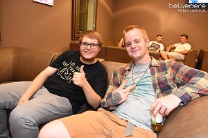 In den Sonntag hinein wurde in Nordhausen nicht nur auf den Plätzen und Straße in der Innenstadt gefeiert, nach dem Ende Altstadtfest-Samstags ging es im Jugendclubhaus weiter...