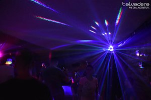 In den Sonntag hinein wurde in Nordhausen nicht nur auf den Plätzen und Straße in der Innenstadt gefeiert, nach dem Ende Altstadtfest-Samstags ging es im Jugendclubhaus weiter...