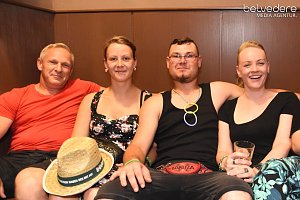 In den Sonntag hinein wurde in Nordhausen nicht nur auf den Plätzen und Straße in der Innenstadt gefeiert, nach dem Ende Altstadtfest-Samstags ging es im Jugendclubhaus weiter...