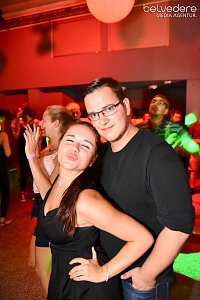 In den Sonntag hinein wurde in Nordhausen nicht nur auf den Plätzen und Straße in der Innenstadt gefeiert, nach dem Ende Altstadtfest-Samstags ging es im Jugendclubhaus weiter...