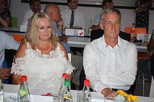 Gemeinschaftsschule in Greu&szlig;en &uuml;bergeben