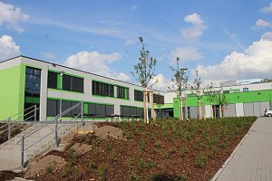 An dieser Schule werden modernste Lernbedingungen geboten