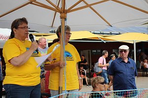 Erste Weltmeister im Brustr&uuml;ckw&auml;rtsschwimmen