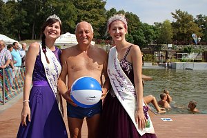 Erste Weltmeister im Brustr&uuml;ckw&auml;rtsschwimmen