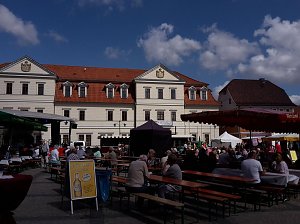 Mit Wein in den neuen Tag