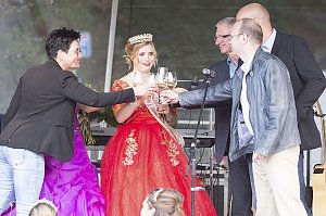 Weinfest Start