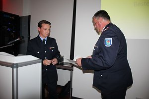 Bei Feuerwehrberatung hohe Auszeichnung verliehen