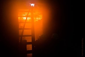 Feuerwehren &uuml;bten in Greu&szlig;en