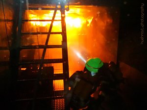 Feuerwehren &uuml;bten in Greu&szlig;en