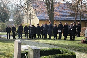 Der Opfer von Gewalt und Kriegen gedacht