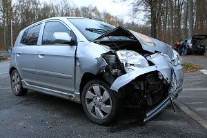 Unfall auf B4 am Bahnübergang Graß