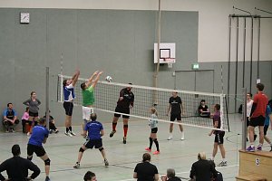 Volleyballturnier gestartet