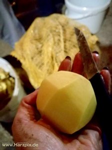 Kartoffelscheibenessen