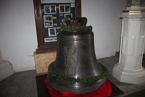Die erste Glocke f&uuml;r Trinitatiskirche in der Stadt