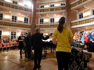 Thuringia Cantat & The String Company im Konzert