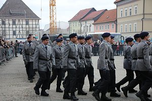 Vereidigung auf dem Markt